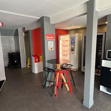 Enzo Hotels Trappes By Kyriad Direct 외부 사진