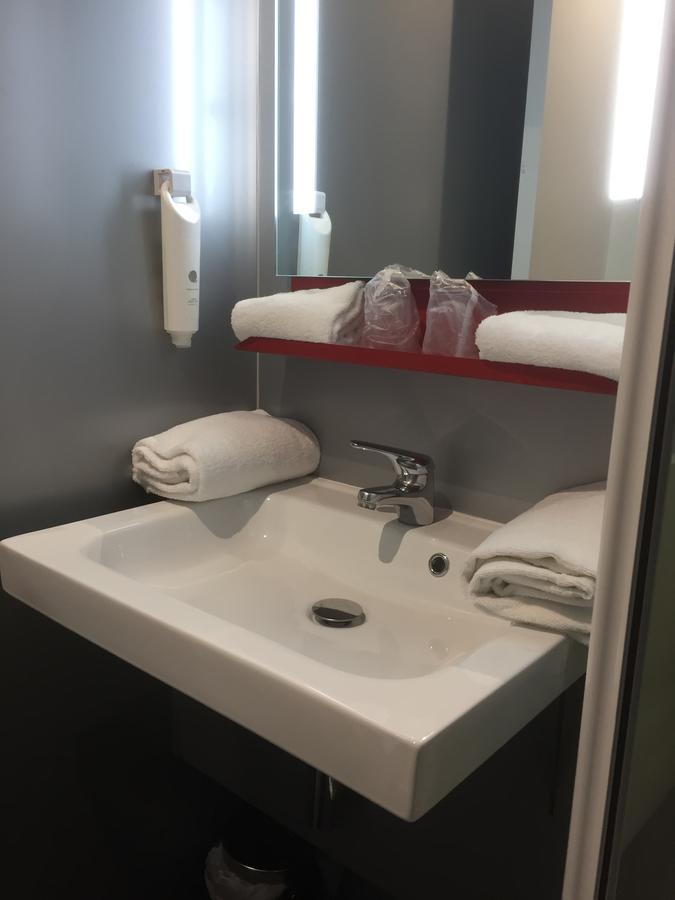 Enzo Hotels Trappes By Kyriad Direct 외부 사진