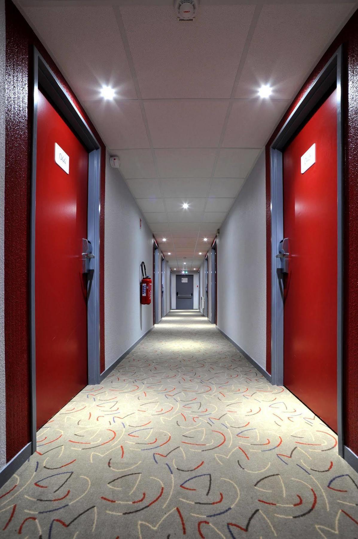 Enzo Hotels Trappes By Kyriad Direct 외부 사진